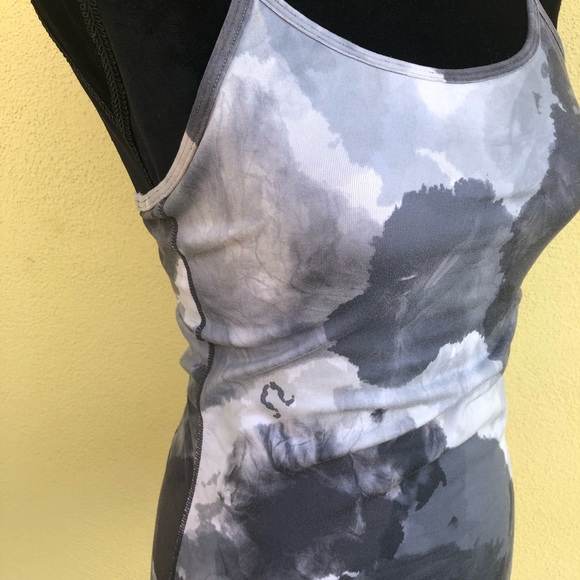SOLD Lululemon White Coal Tinted Canvas Power Y Tank - Watercolor Marbled Grey - Picture 5 of 7